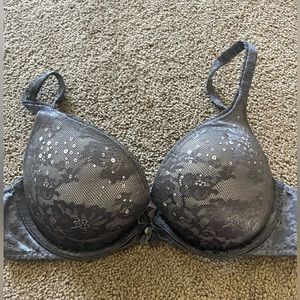 Victoria’s Secret Body by Victoria push up bra 36B